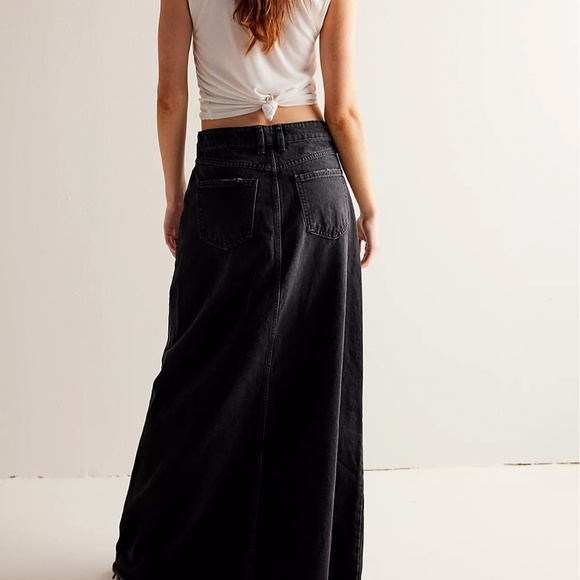 Free People We The Free Come As You Are Denim Maxi Skirt Black size 6 - Picture 5 of 12